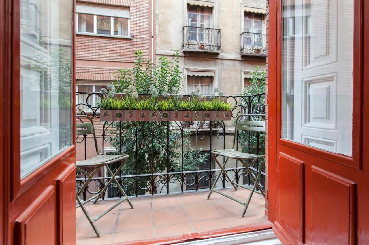La Casa De La Luna Madrid Eksteriør bilde